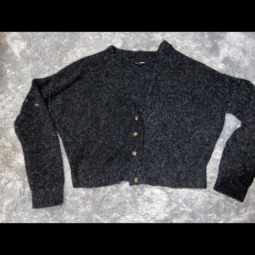 Sweater/Cardigan